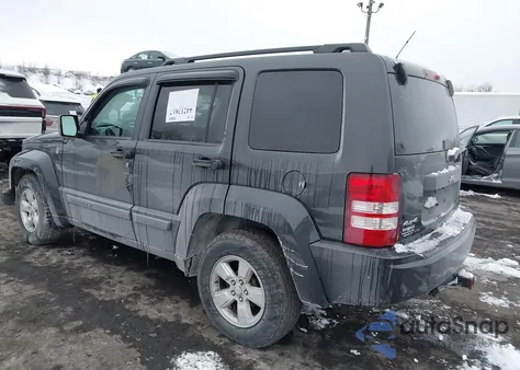 2010 Jeep Liberty Sport z USA, uszkodzony, nr VIN 1J4PN2GK0AW155675